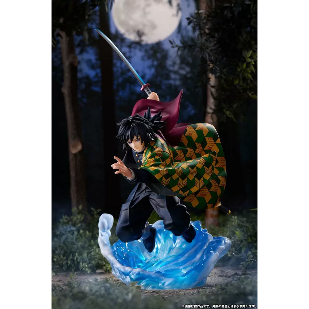 富岡義勇 (1/8比例模型)