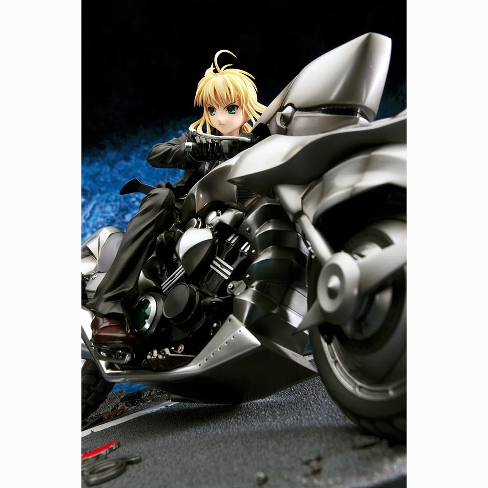 Saber & Saber Motored Cuirassier (1/8比例模型)