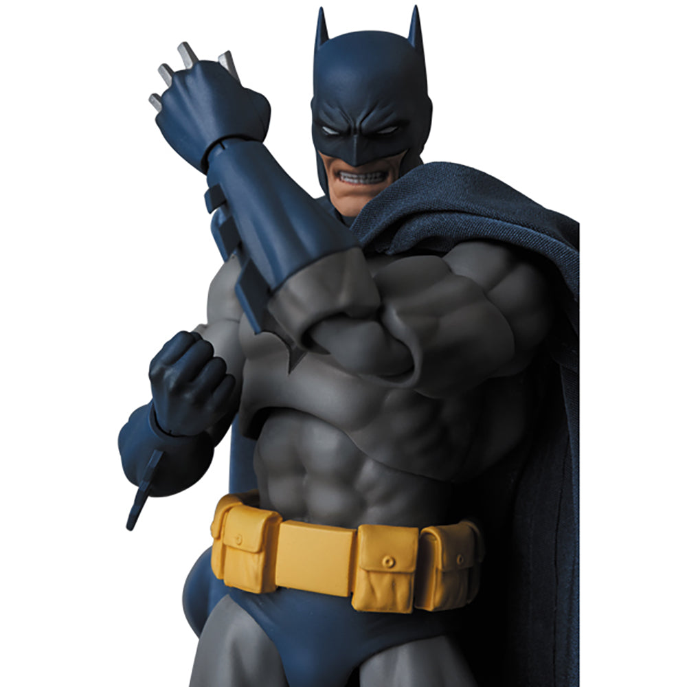 MAFEX BATMAN (HUSH)