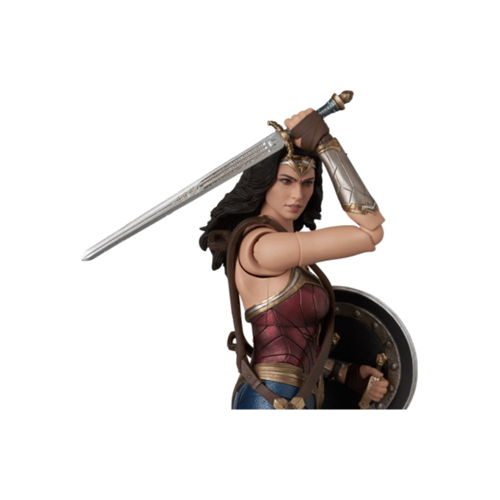 MAFEX WONDER WOMAN (ZACK SNYDER'S JUSTICE LEAGUE Ver.)