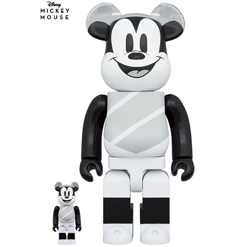BE@RBRICK HAT AND PONCHO MICKEY 100％ & 400％